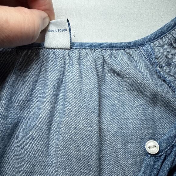 Old Navy Womens Top Size L Blue Chambray Henley Pintuck Detail Peasant Boho EUC - Picture 3 of 12